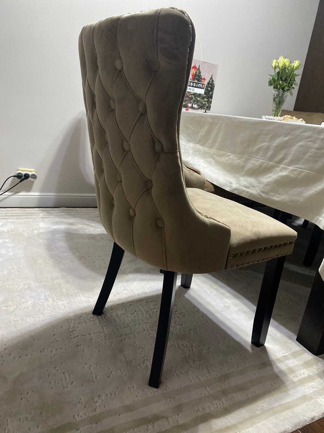 Customer photo review of Scaun ALDA, bej/negru, stofa catifelata/lemn, 50x62x95 cm