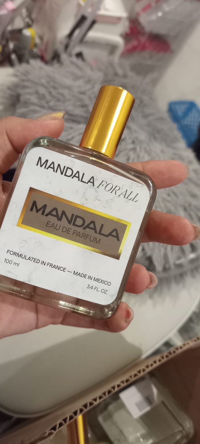 Customer photo review of Essence of Bliss - Inspirado en LA VIE EST BELLE de LANCOME 100ml
