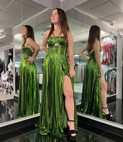 Customer photo review of Queen Style Metallic Fabric Cross Neck Cutout Slit Pleated Maxi Dress