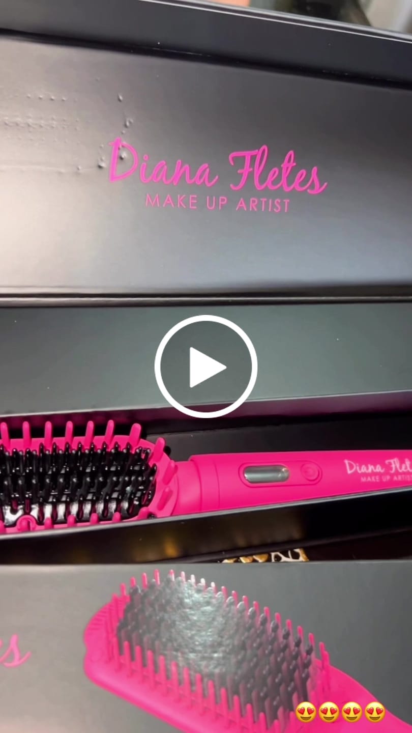 Customer video review of Cepillo Alaciador