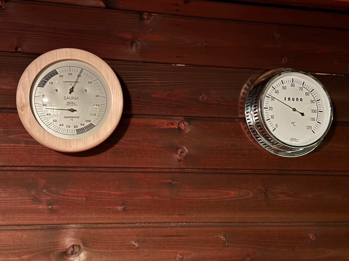 Customer photo review of Steam Bath thermometer & hygrometer 160mm