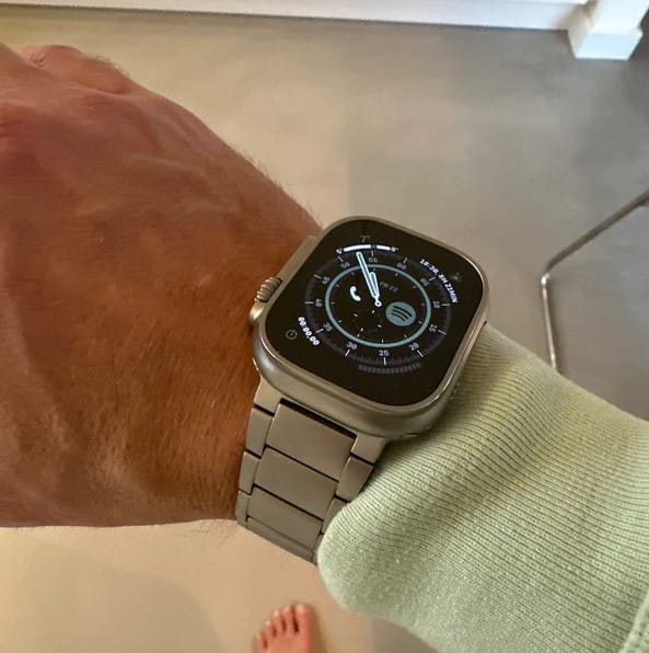 Customer photo review of Titanium Steel Strap for Apple Watch