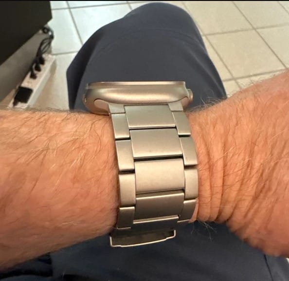 Customer photo review of Titanium Steel Strap for Apple Watch