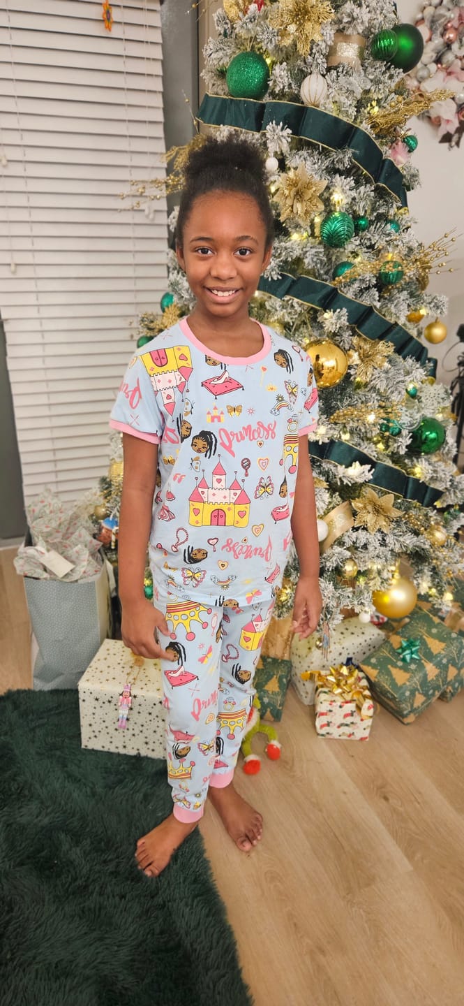 Customer photo review of PRINCESS CASTLE ROYAL GIRL PAJAMA 2 PC SET SIZE TODDLER 2T - 14