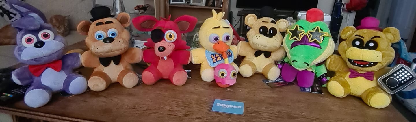 Customer photo review of Five Nights at Freddy's - Possessed Fredbear Collector's Plush