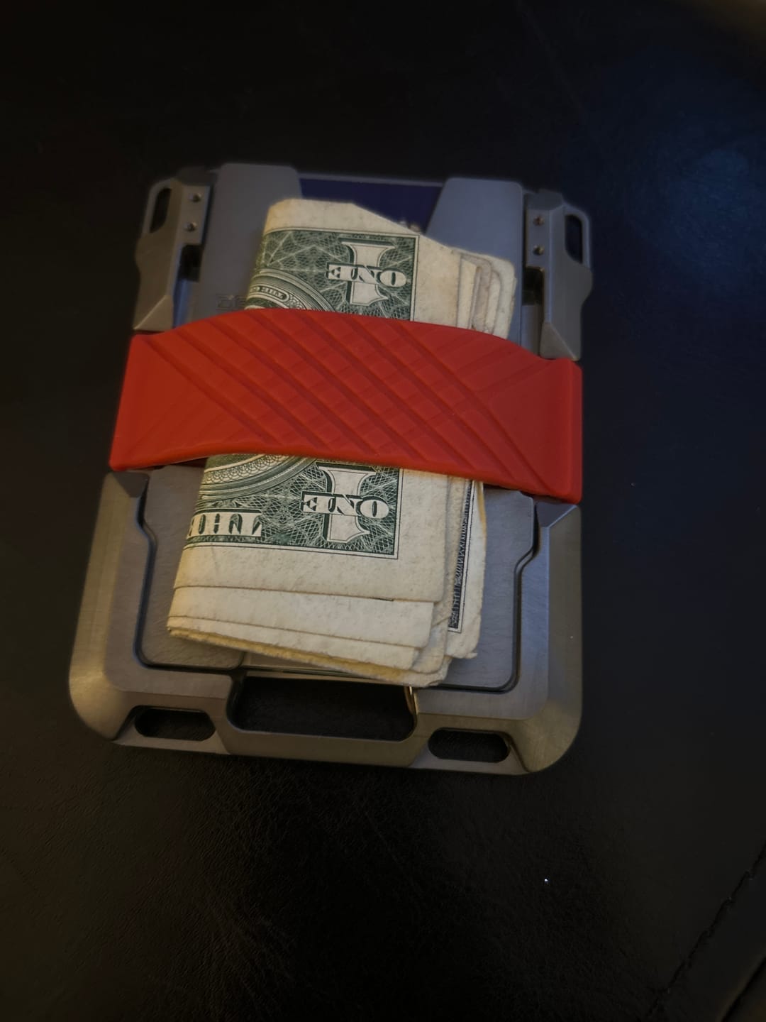 Customer photo review of M1 MAVERICK™ WALLET - SPECIAL EDITION - SLATE GREY - SINGLE POCKET LEATHER