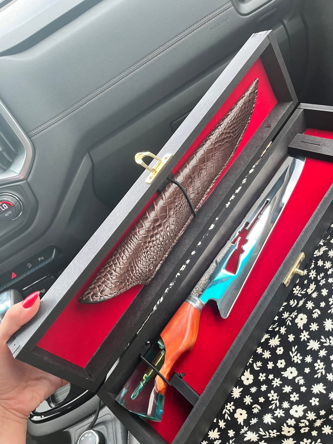 Customer photo review of Faca Artesanal Modelo Sniper - Cabo 556