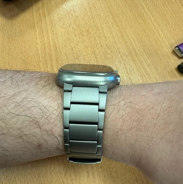 Customer photo review of Titanium Steel Strap for Apple Watch