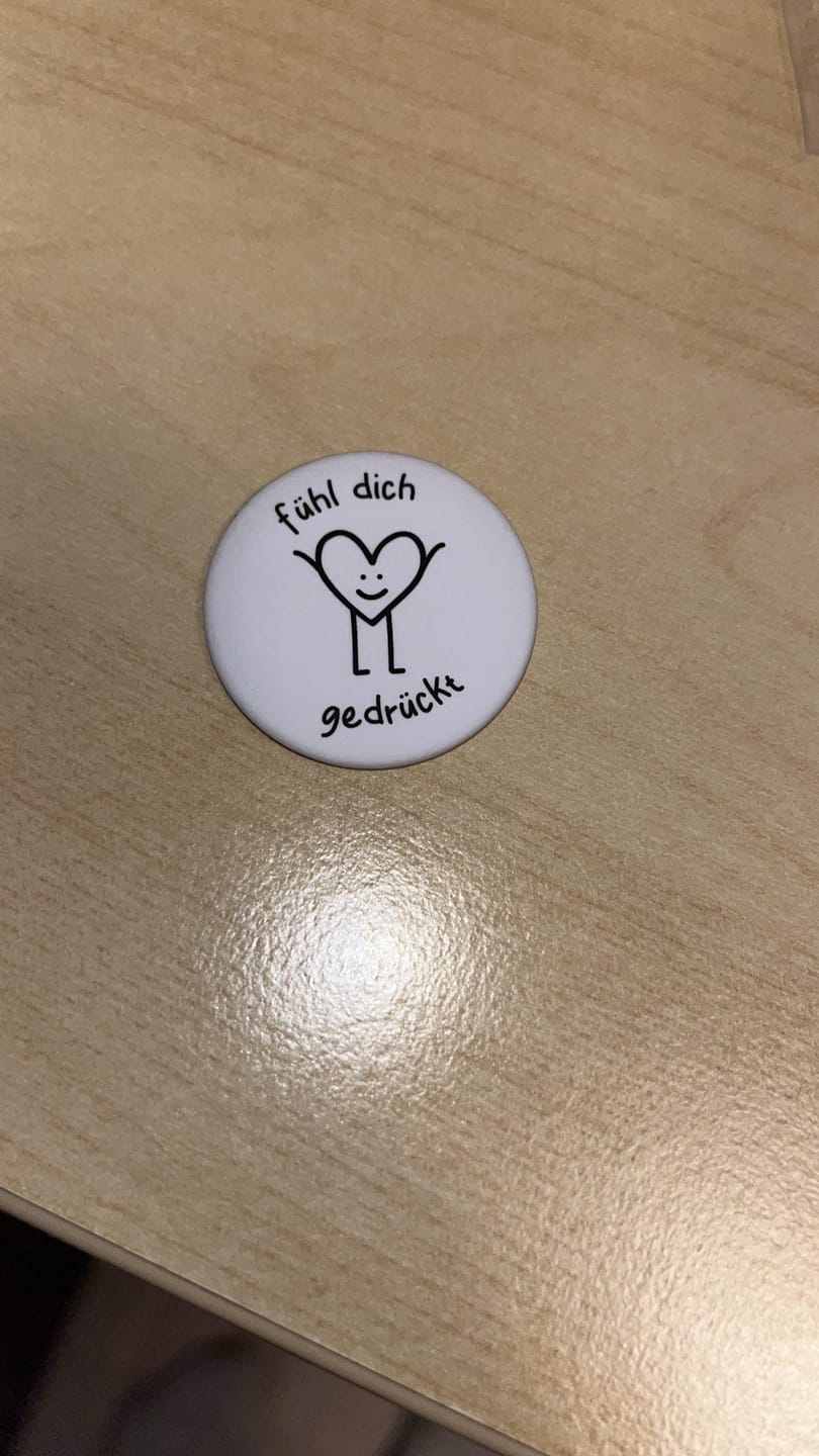 Customer photo review of Fühl dich gedrückt · klein