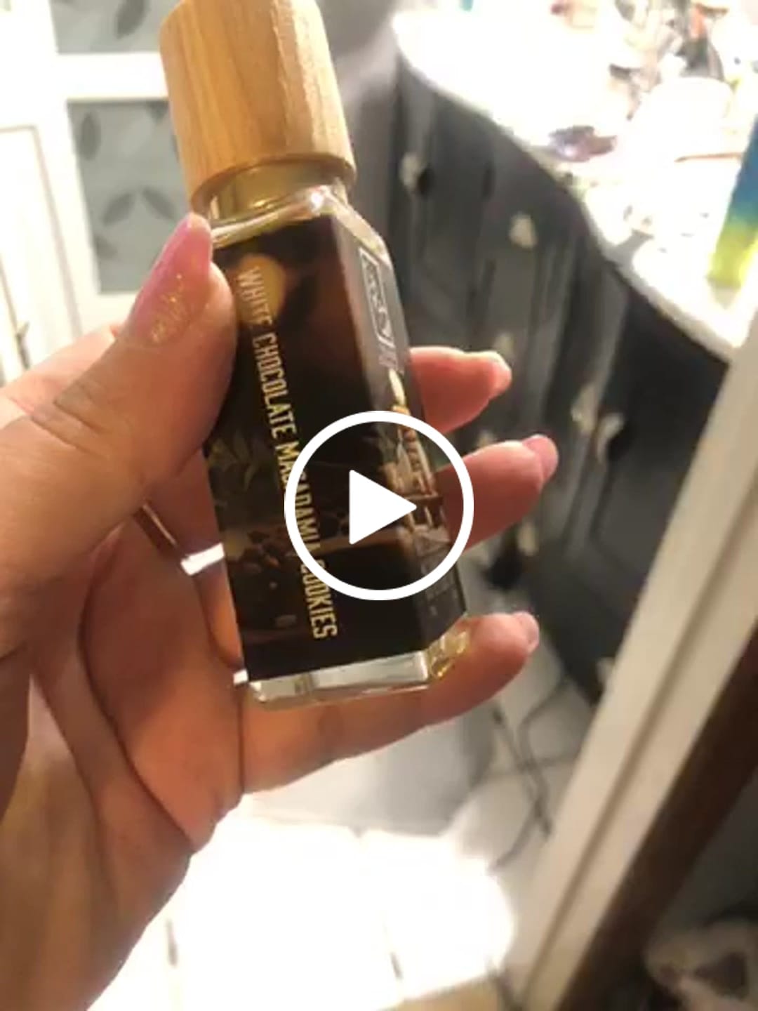 Customer video review of White Chocolate Macadamia Cookies