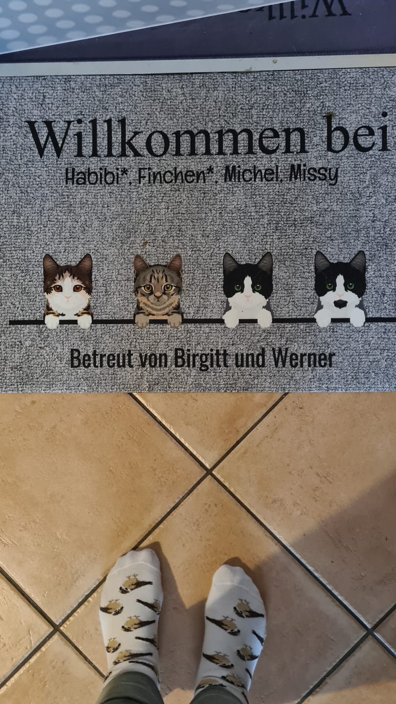 Customer photo review of Alle meine Fellnasen - Individuelle Fußmatte