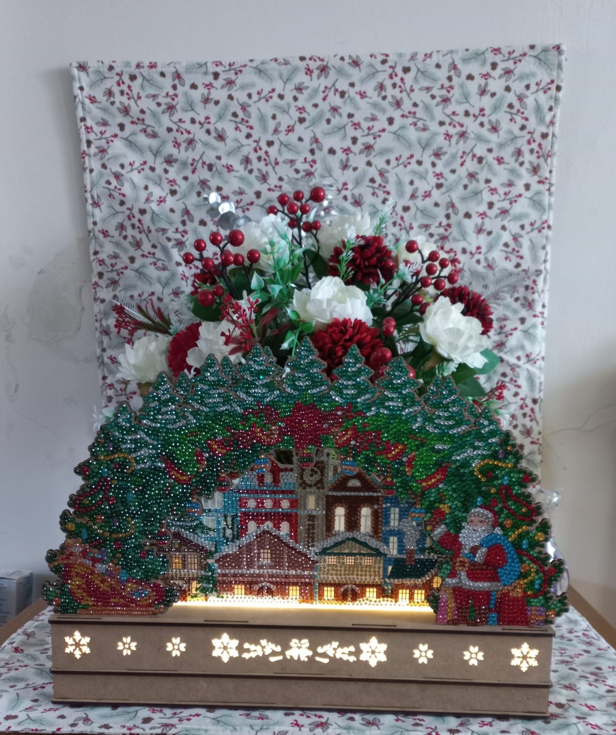 Customer photo review of "Christmas Scene" 3D Crystal Art Light Up Scene Kit