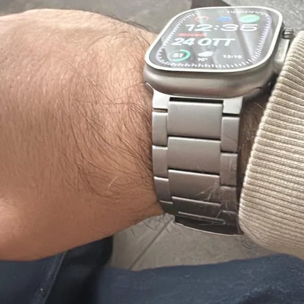 Customer photo review of Titanium Steel Strap for Apple Watch