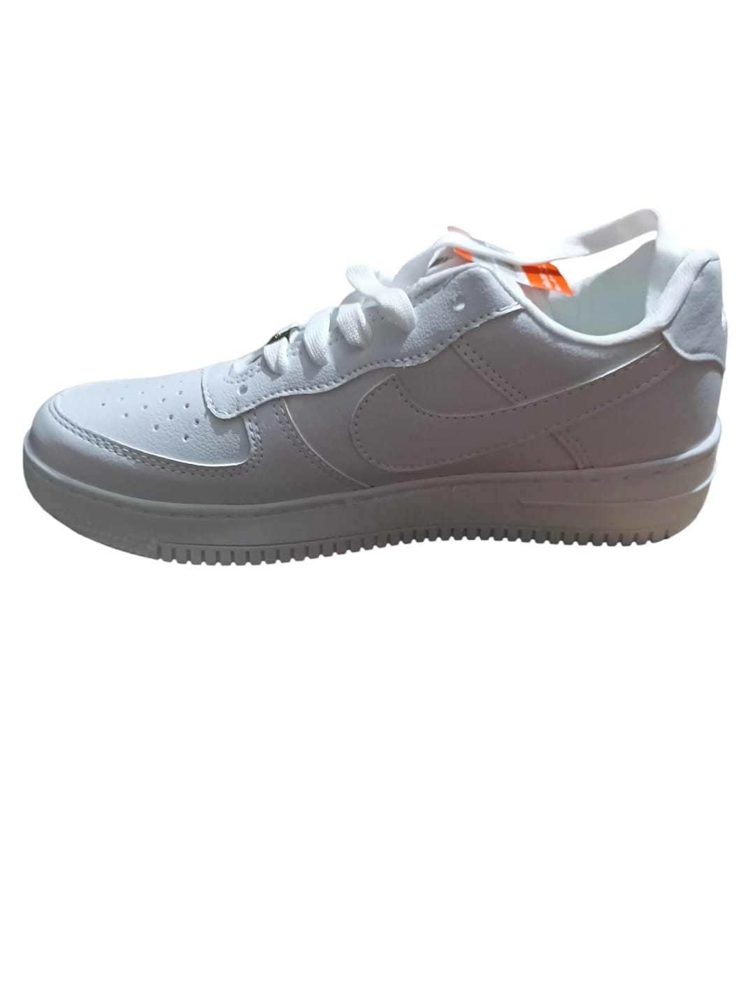 Customer photo review of Paq 6 Pares Tenis 270 Blanco Total 25/28.5