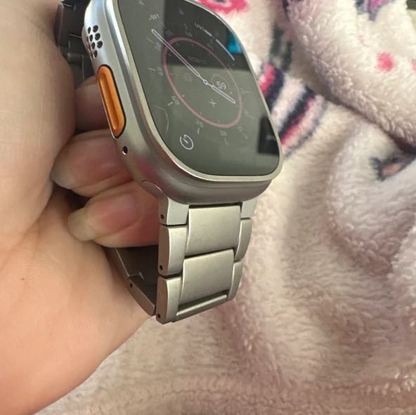 Customer photo review of Titanium Steel Strap for Apple Watch