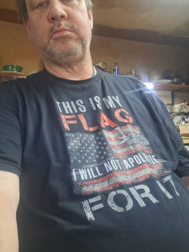 Customer photo review of (23912) This Is My Flag Black / 4XL