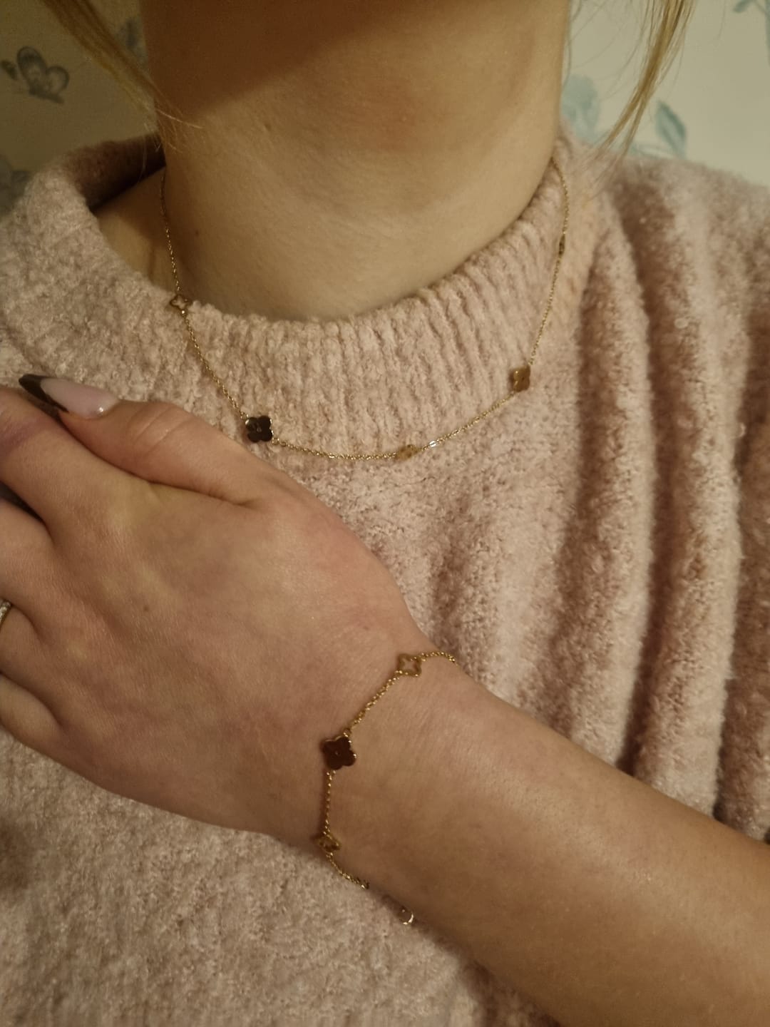 Customer photo review of Multi Clover Bracelet