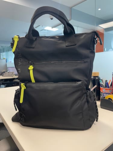 Customer photo review of Mochila Drip Laptop 15.6" Cool Capital Negro