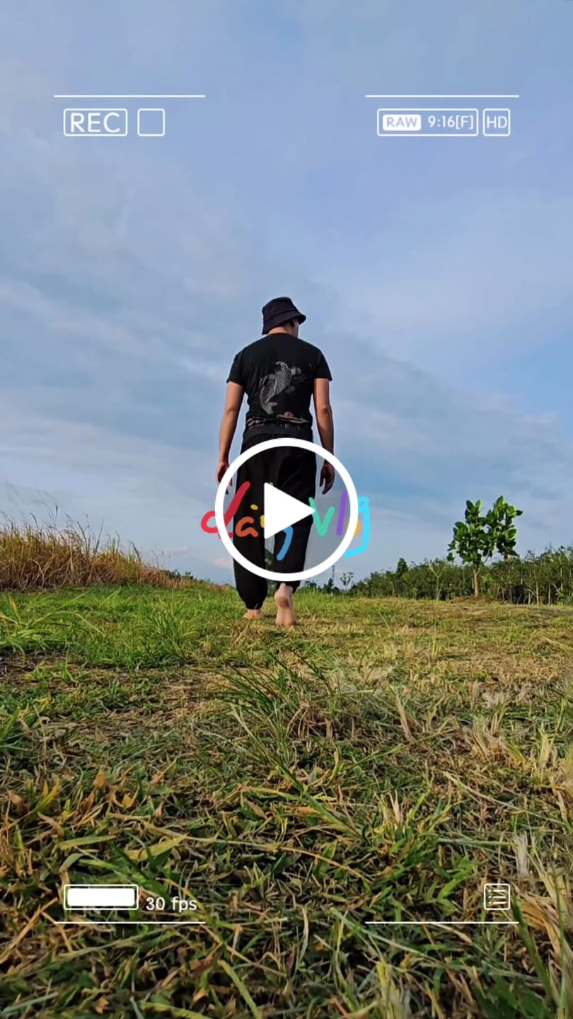 Customer video review of Kurahan Pants