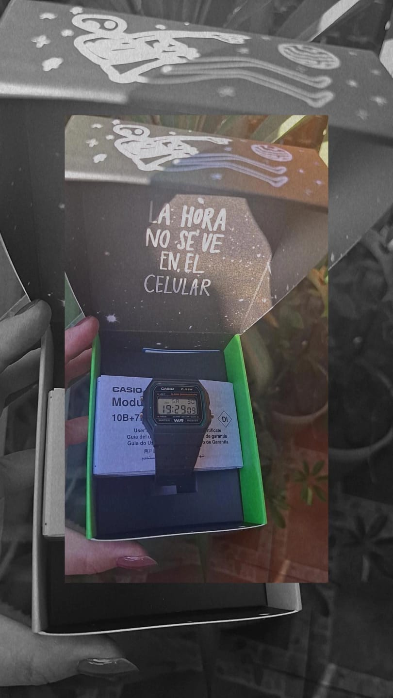 Customer photo review of Reloj Casio Vintage F-91W-3DG Clásico Líneas Verdes
