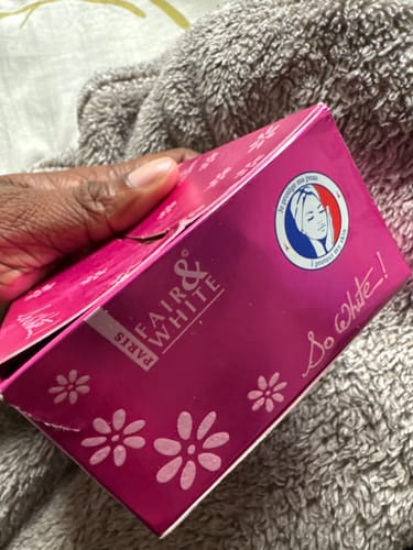 Customer photo review of Fair and white So White Exfoliating Soap 200 grams / 7 oz