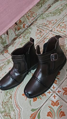 Customer photo review of ChalFoot Chelsea Boots