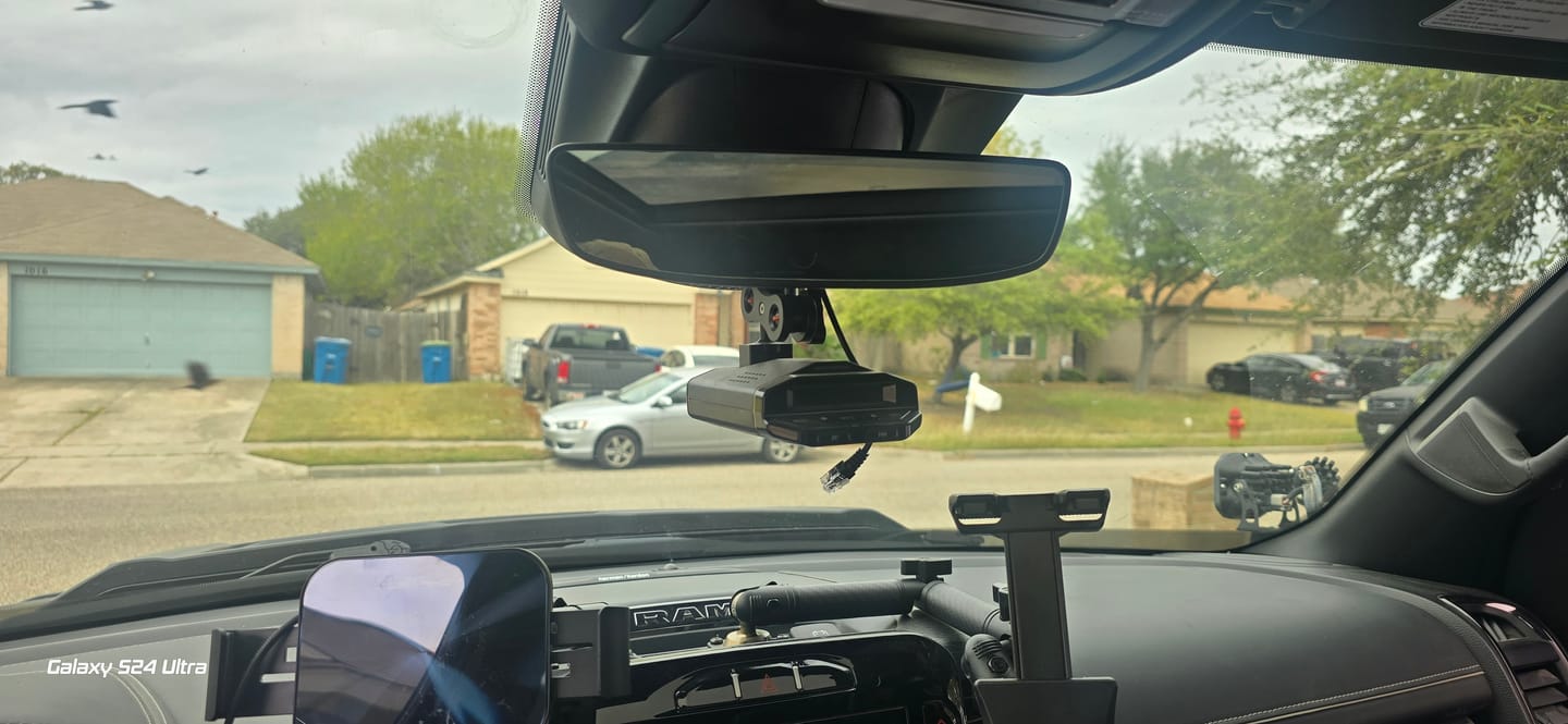 Customer photo review of WOLFBOX G900Pro 12MP WiFi Touch Screen Rear View Mirror Dash Cam Smart Mirror with Exclusive 30-Month Warranty