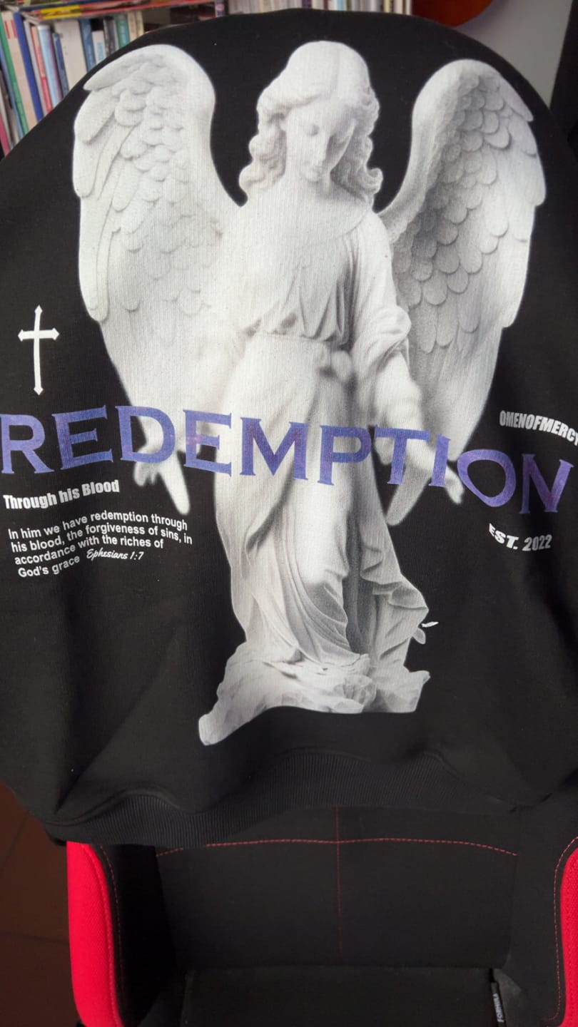 Customer photo review of OVERSIZED HOODIE - REDEMPTION