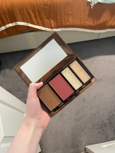Customer photo review of Mirage Shift Crème Cheek Palette