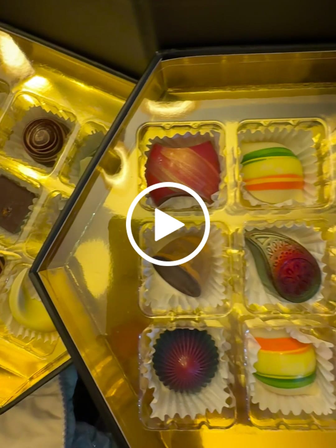 Customer video review of Signature Chocolate Tasting Gift Set