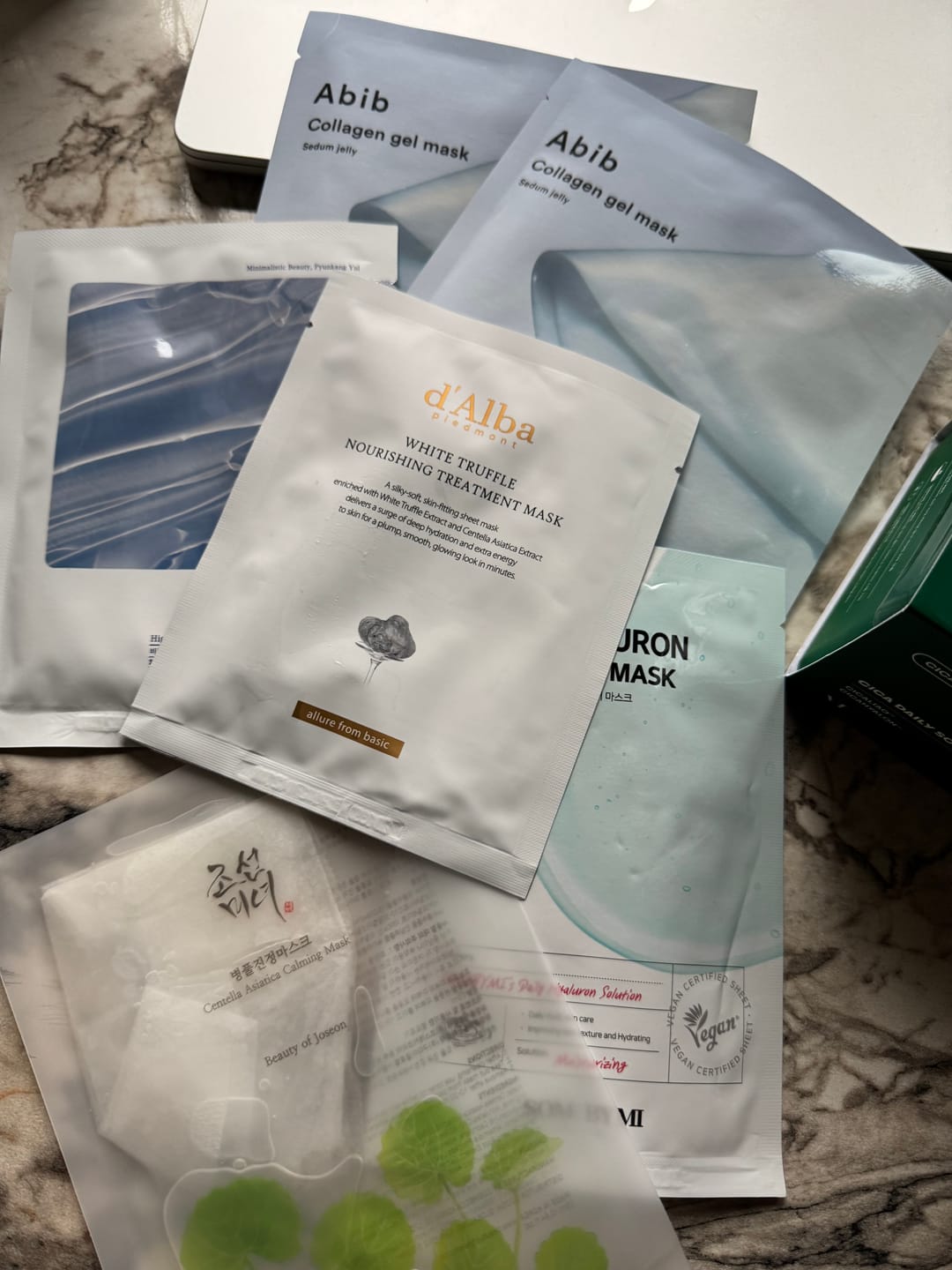 Customer photo review of Barojoša maska ar baltām trifelēm d'Alba White Truffle Nourishing Treatment Mask