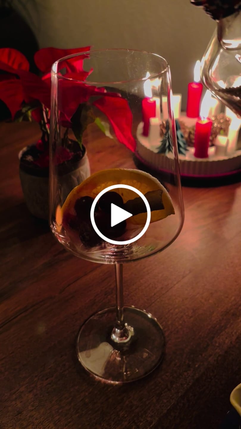 Customer video review of Elephant Sloe Gin 500ml