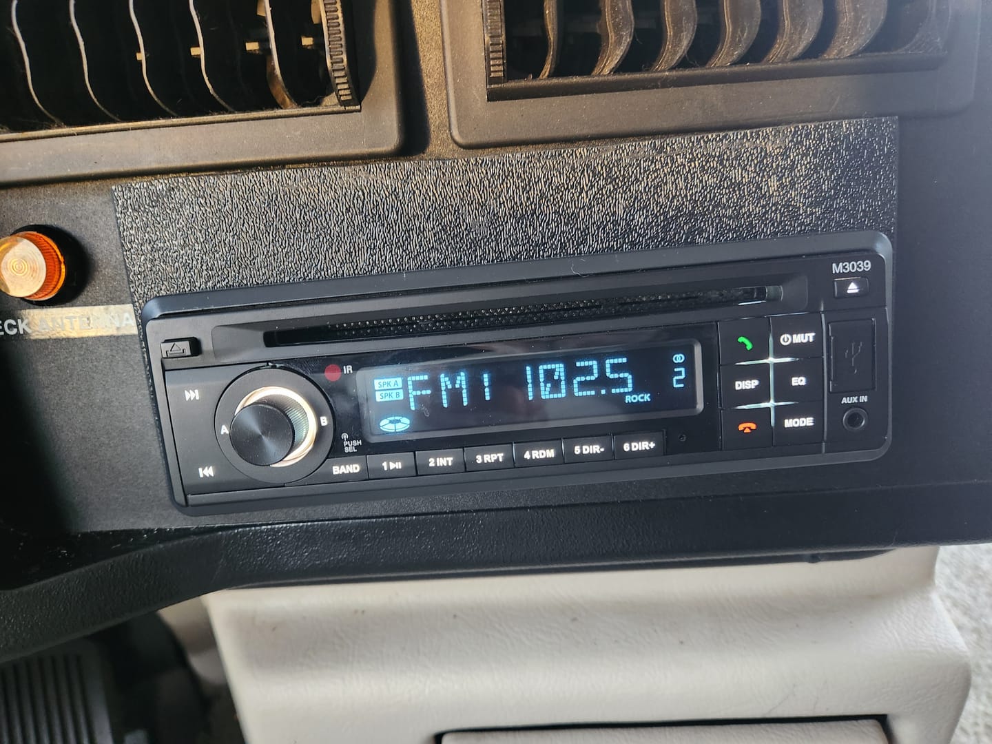 Customer photo review of Linear Series M3039 | Single DIN AM/FM & BT/DVD In-Dash Multi-Zone Receiver