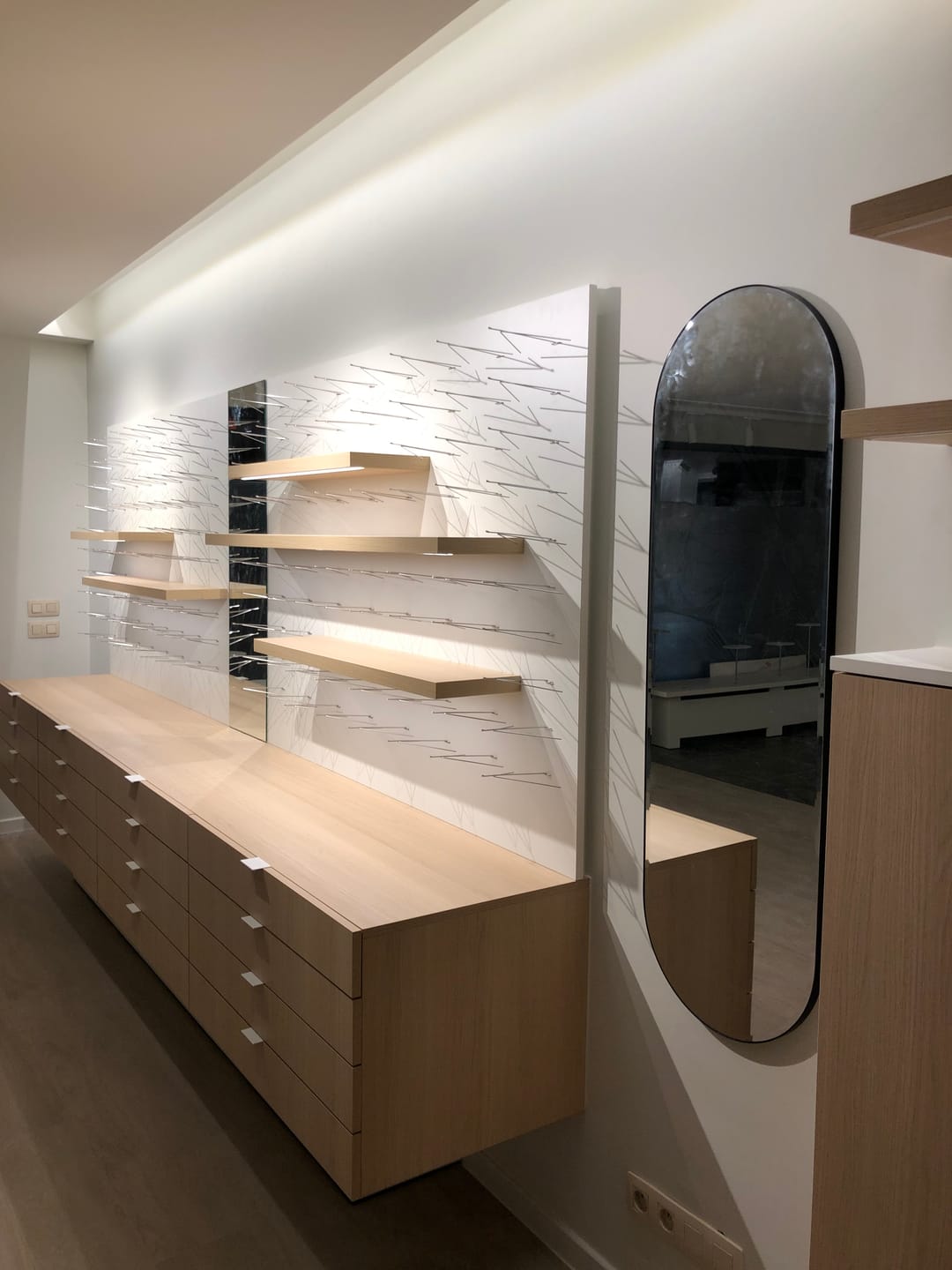 Customer photo review of Oval Mirror No. 2 | 130 x 40 cm