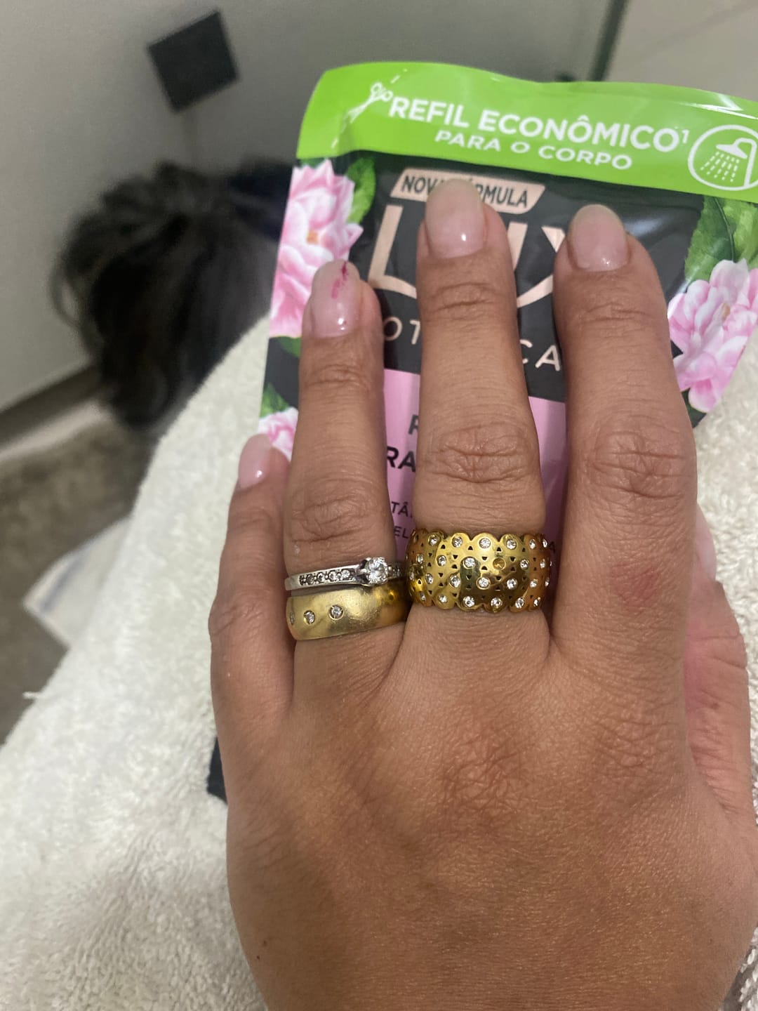Customer photo review of Anel Valenciana Banhado em Ouro 18K