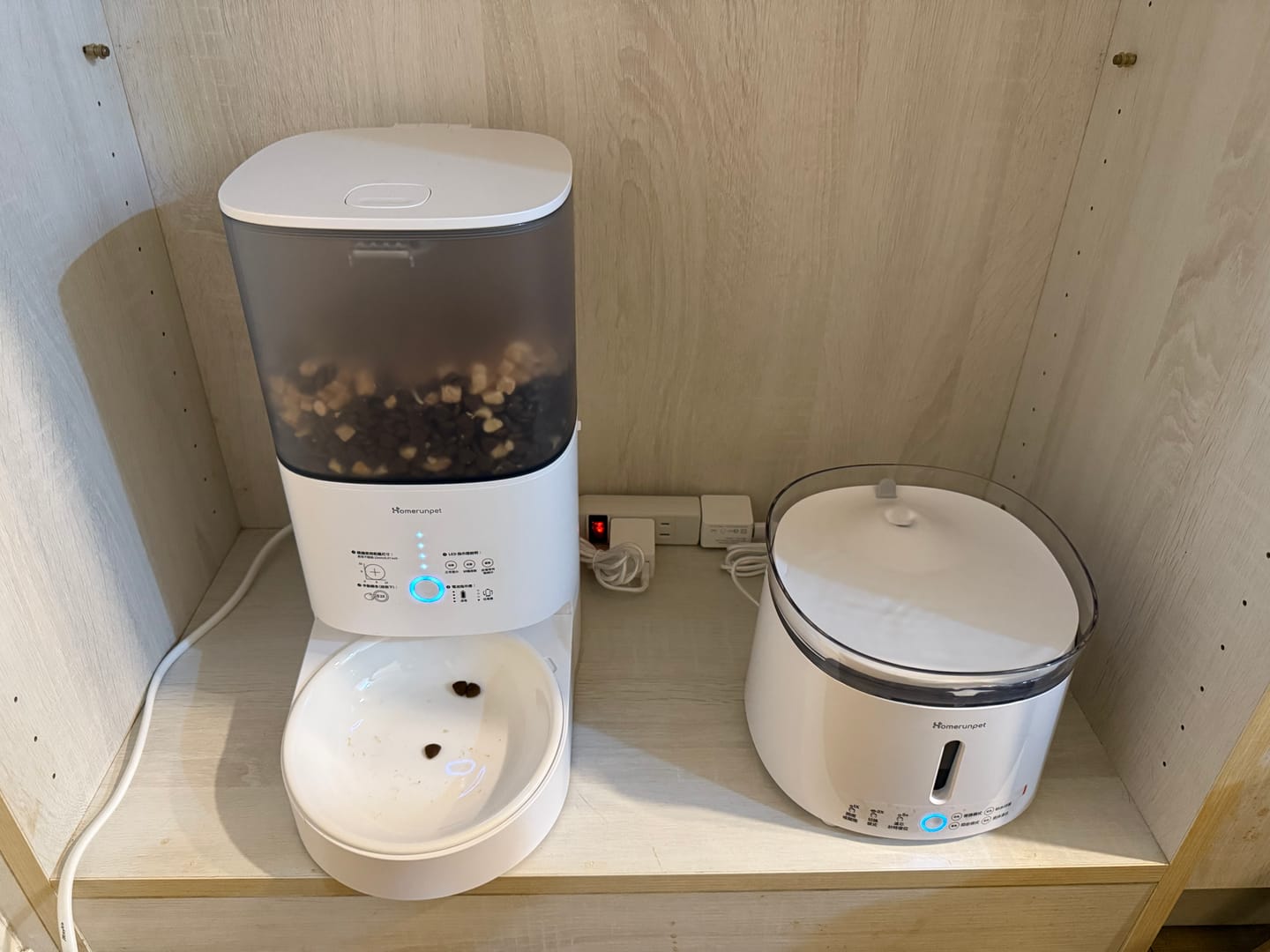 Customer photo review of 霍曼寵物餵食器