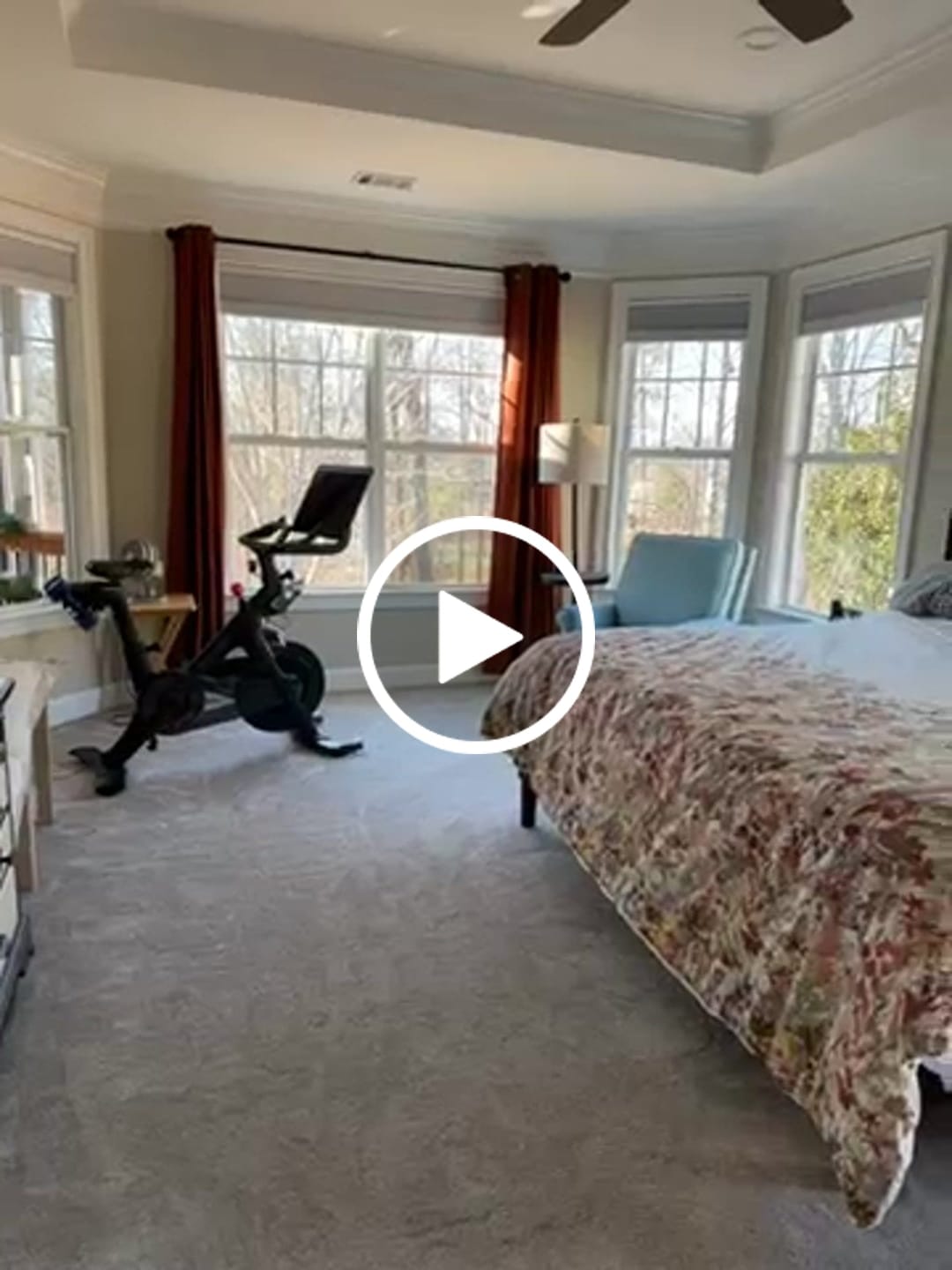 Customer video review of SmartWings Motorized Blackout Cellular Shades Nowa