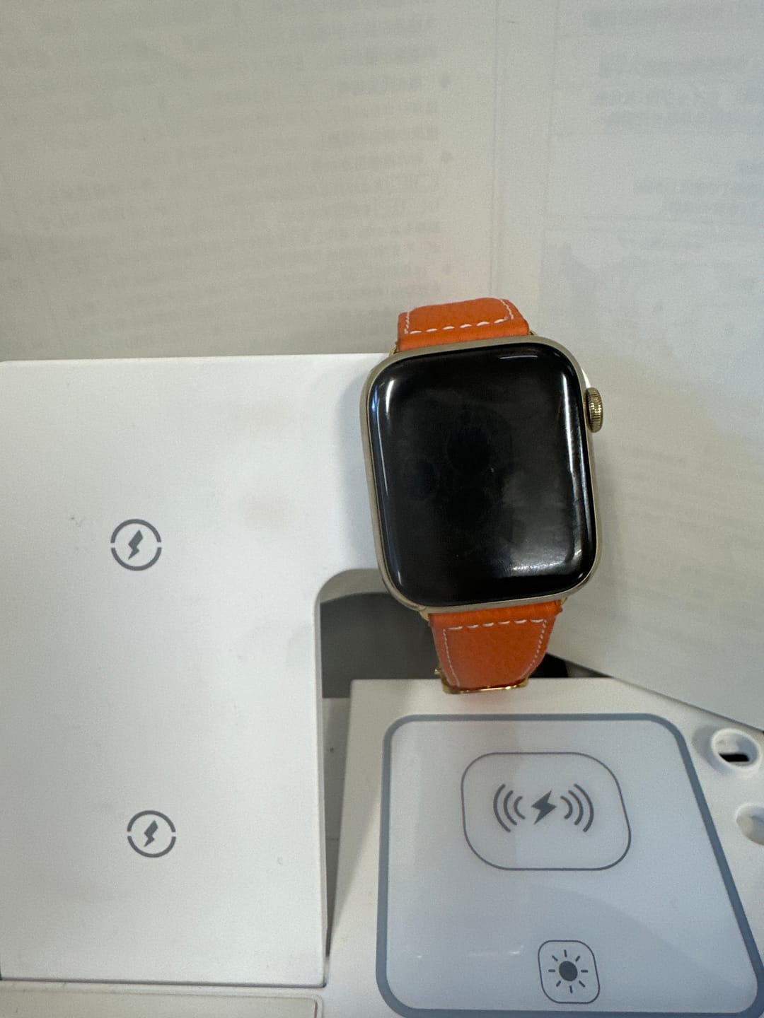 Customer photo review of Apple Watch用レザーバンド　バルセロナオレンジ/ホワイトステッチ