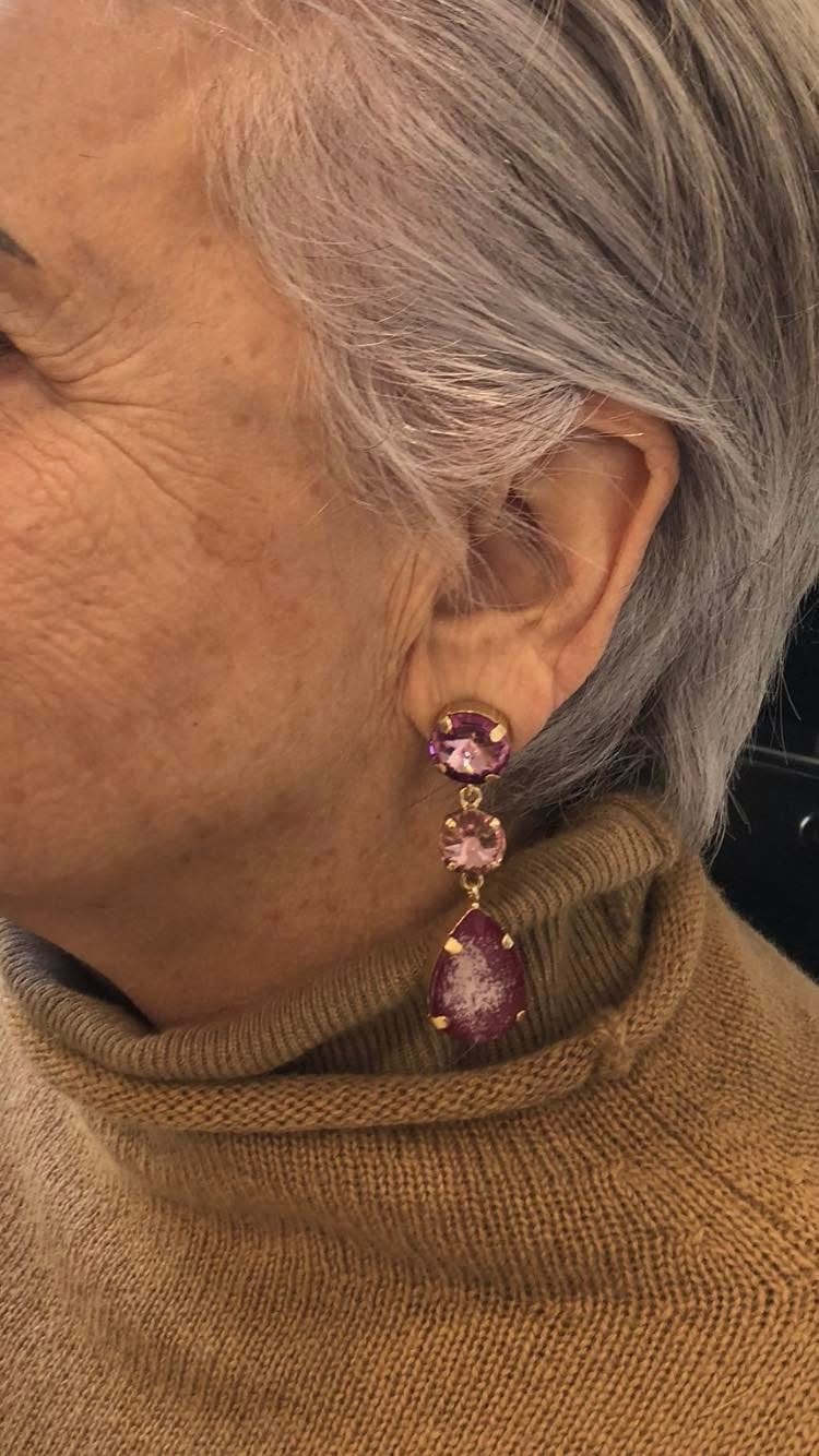 Customer photo review of Orecchini Aba Gocce Ciliegia con pietra effetto marmorino (dipinte a mano)