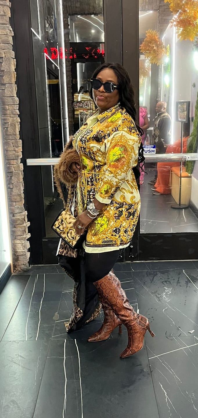 Customer photo review of Payola silk shirt dress with scarf / belt