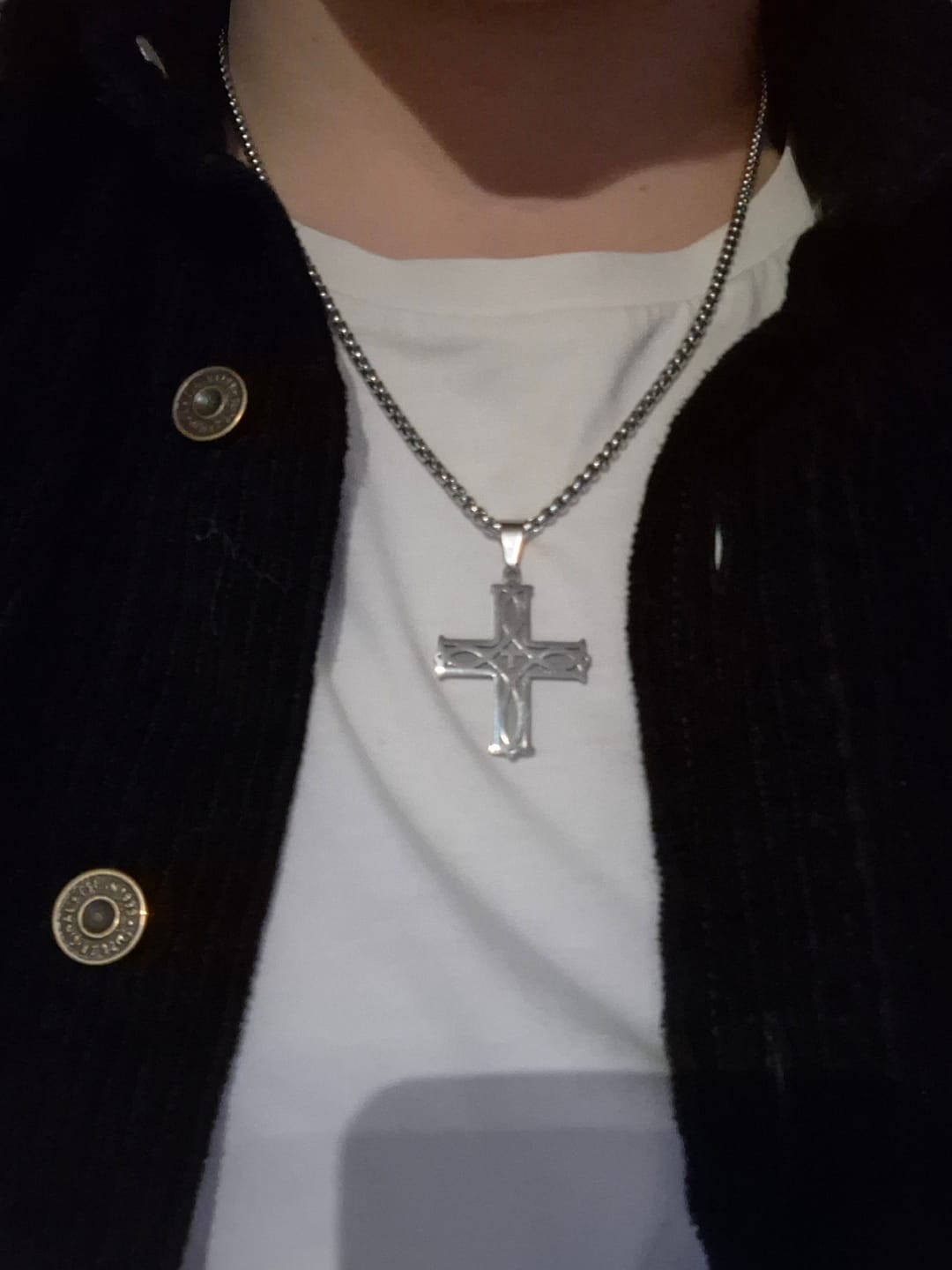 Customer photo review of Statement™ Kreuzkette