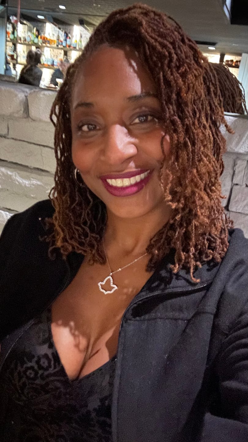 Customer photo review of AKA Open Ivy Leaf  Necklace