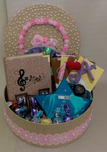 Customer photo review of SHINE GLITTER 0,8MM COM FUNDO SPUN COR ROSE