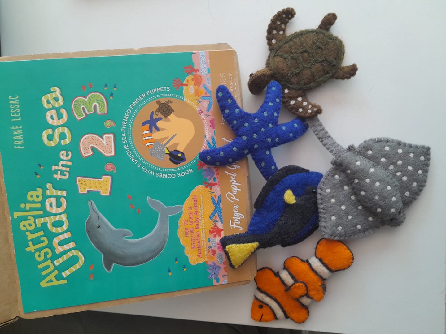 Customer photo review of Australia Under the Sea 1, 2, 3 by Frané Lessac - Book and Finger Puppet Set