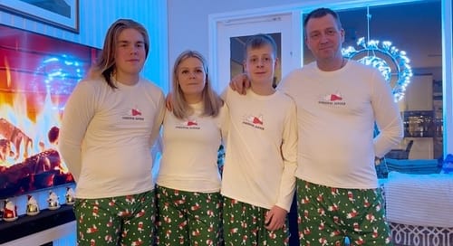 Customer photo review of Jólanáttföt grænar náttbuxur ÚTSALA 30%
