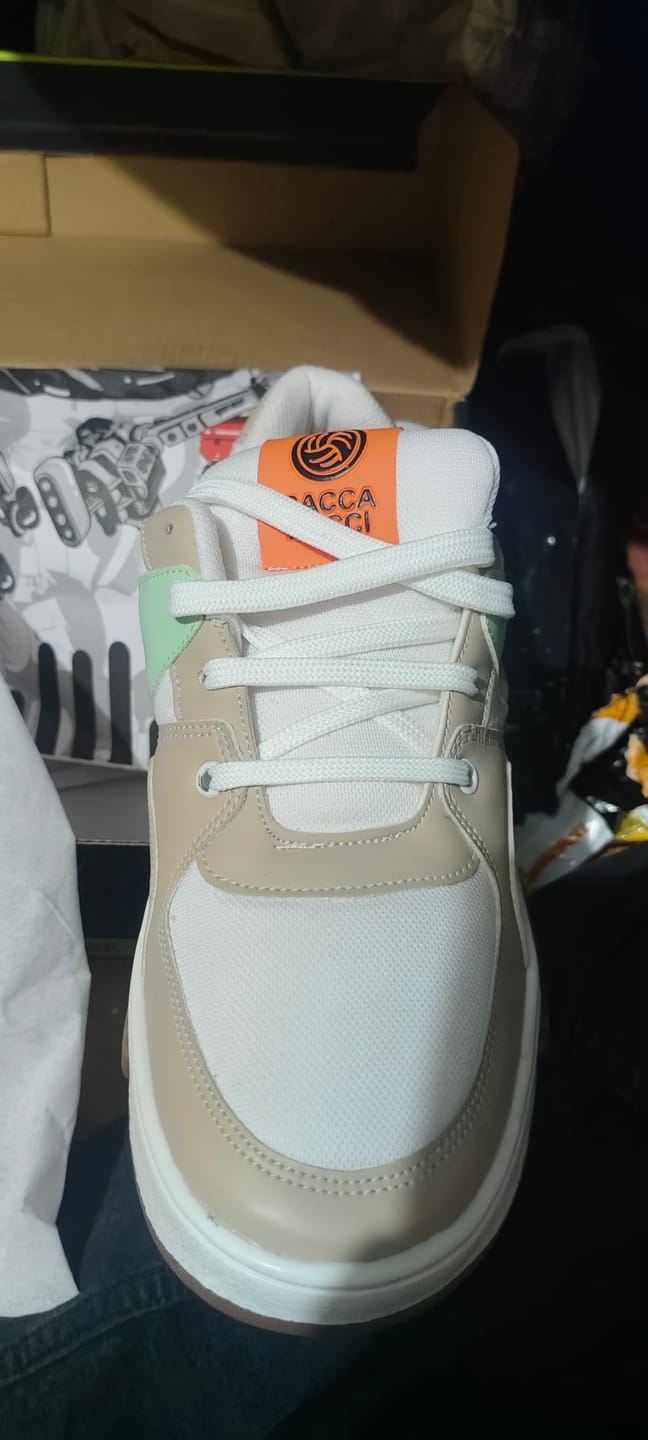 Customer photo review of Bacca Bucci Groove Low Top Sneakers