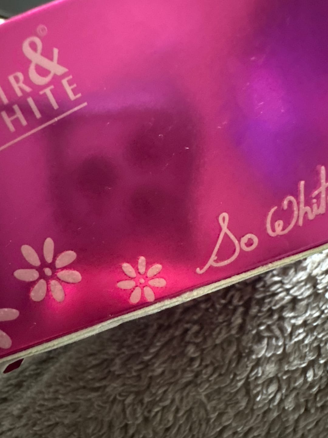 Customer photo review of Fair and white So White Exfoliating Soap 200 grams / 7 oz