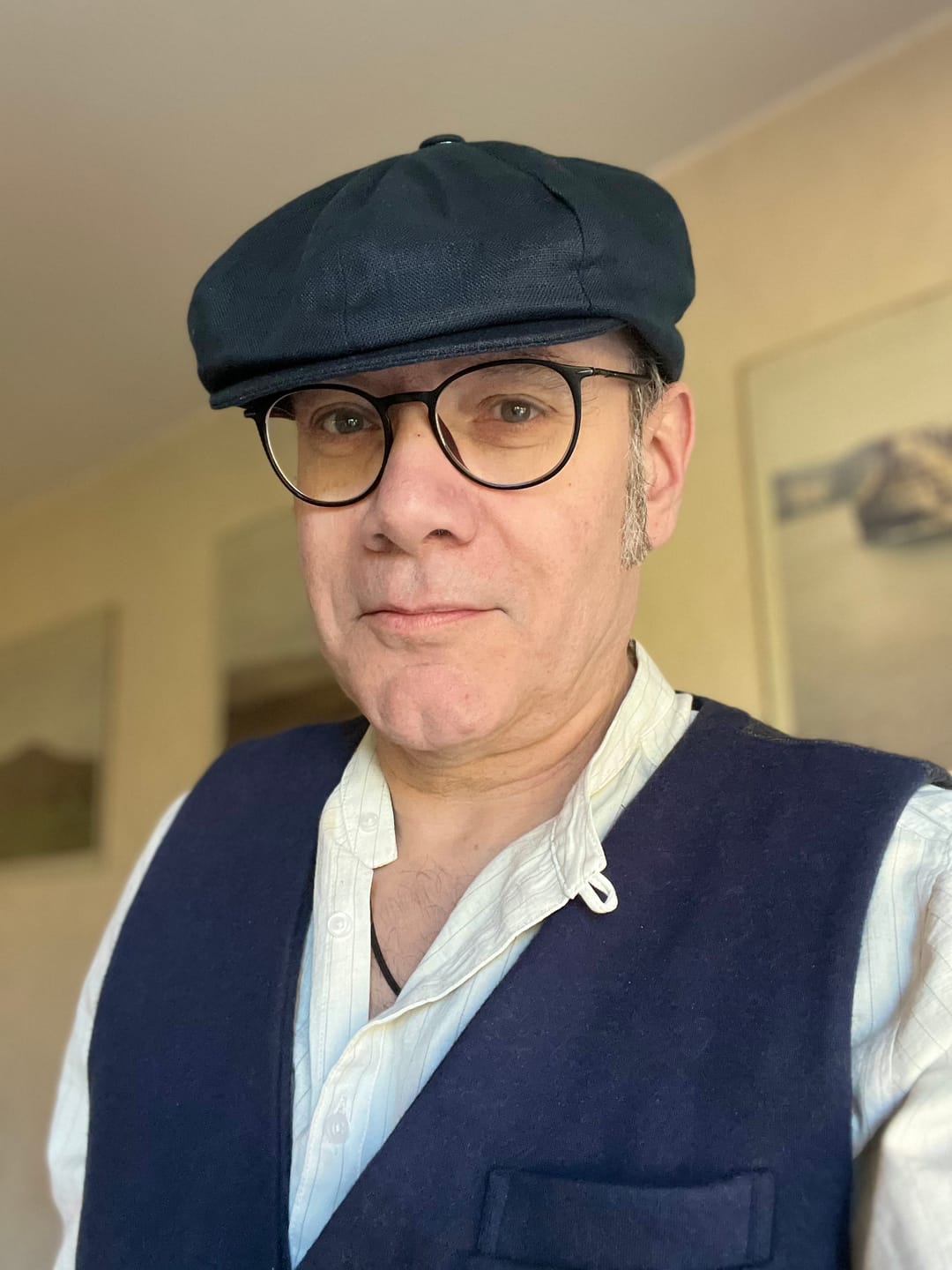 Customer photo review of Connery Cap Linen