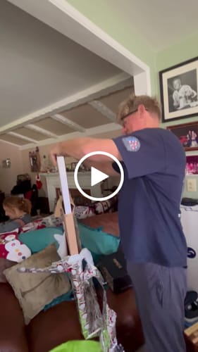 Customer video review of United We Stand - Print