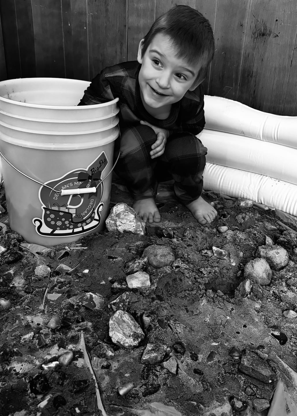 Customer photo review of The Big Chill - 5 Gallon Mining Bucket